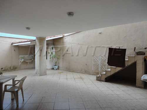 Sobrado de 480m² com 4 quartos em Jardim da Campina
