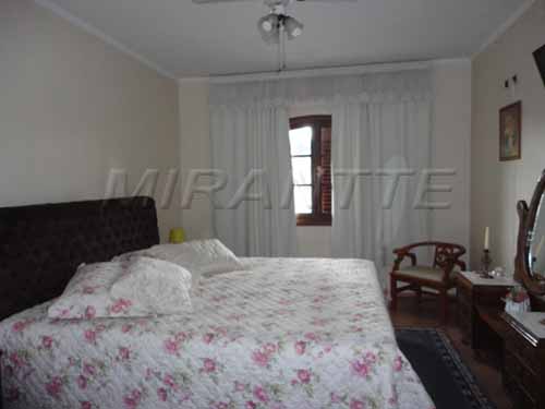Sobrado de 480m² com 4 quartos em Jardim da Campina