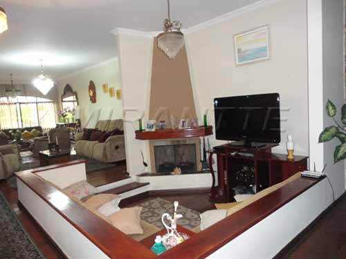 Sobrado de 480m² com 4 quartos em Jardim da Campina