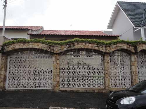Sobrado de 480m² com 4 quartos em Jardim da Campina