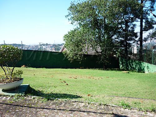 Terreno de 384.21m² em Tremembe