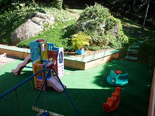 Terreno de 384.21m² em Tremembe