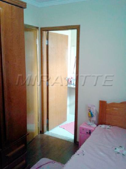 Sobrado de 120m² com 3 quartos em Vila Pita
