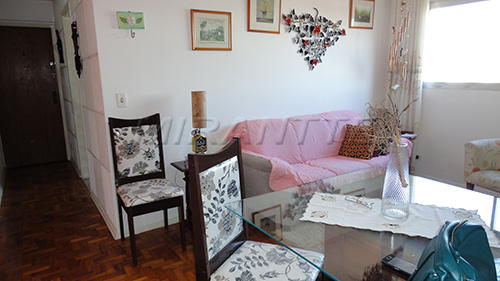 Apartamento de 58m² com 2 quartos em Parada Inglesa