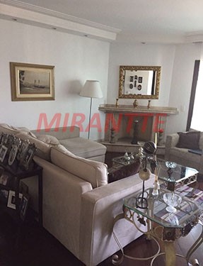Apartamento de 159m² com 3 quartos em Água Fria