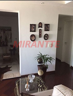 Apartamento de 159m² com 3 quartos em Água Fria