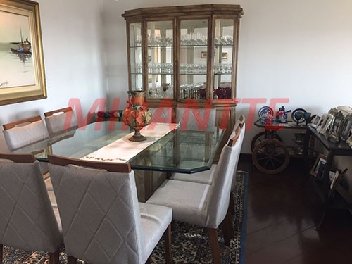 Apartamento de 159m² com 3 quartos em Água Fria