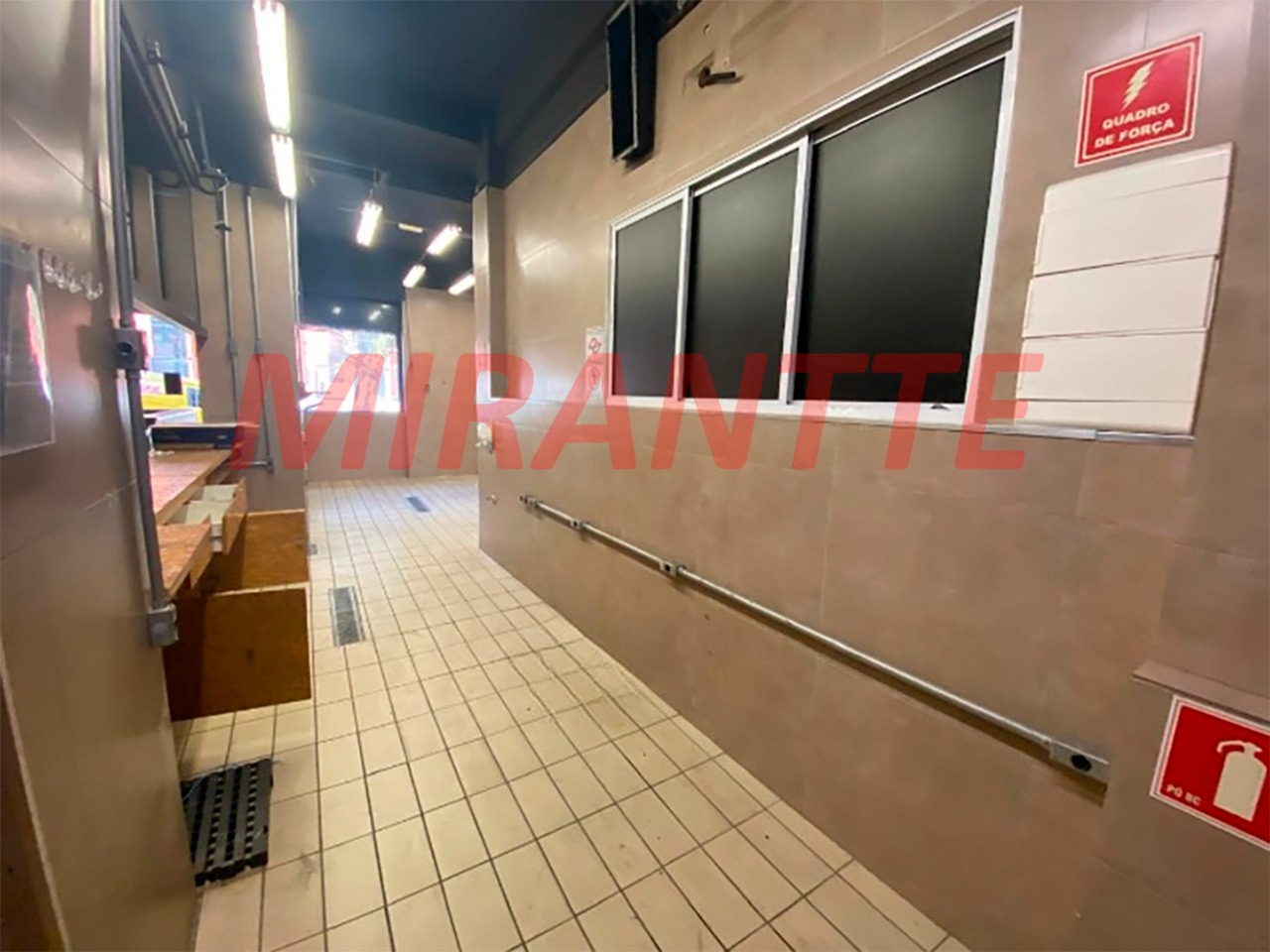 Comercial de 200m² em Santana