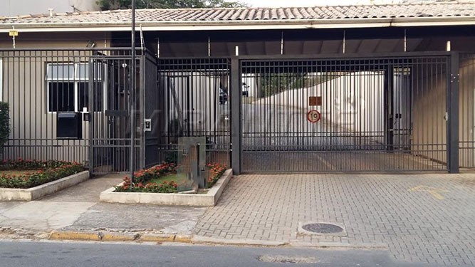 Terreno de 650m² com 6 quartos em Vila Mazzei
