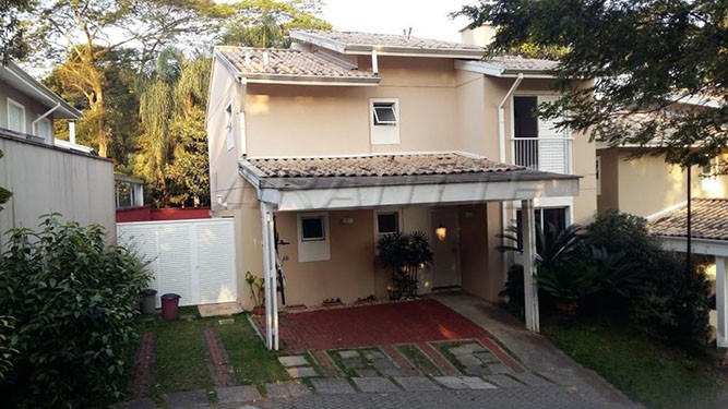 Terreno de 650m² com 6 quartos em Vila Mazzei