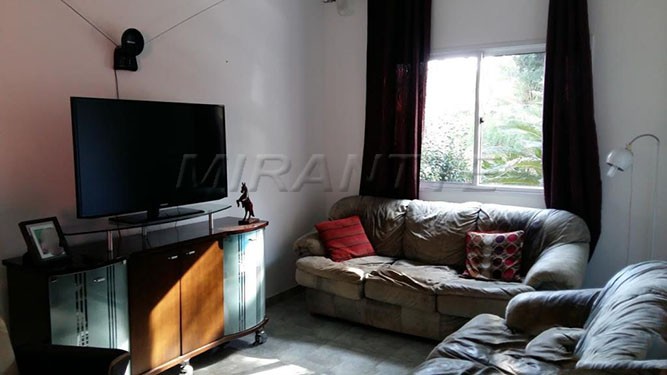 Terreno de 650m² com 6 quartos em Vila Mazzei