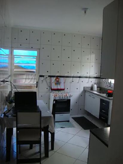 Casa terrea de 126m² com 2 quartos em Centro