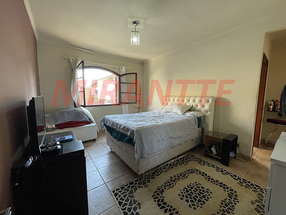 Sobrado de 280m² com 5 quartos em Parada Inglesa