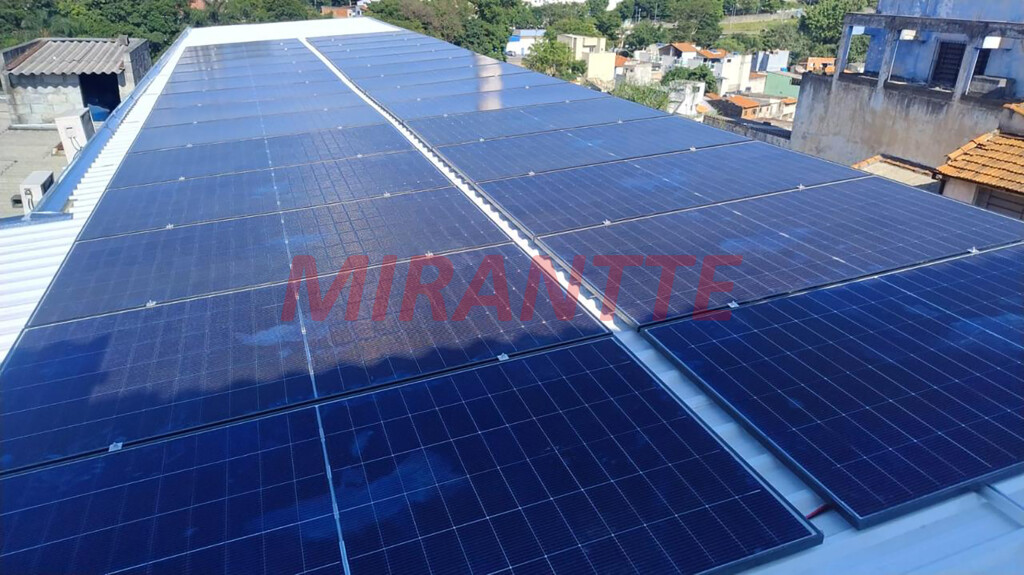 Comercial de 700m² com 19 quartos em Vila Mazzei