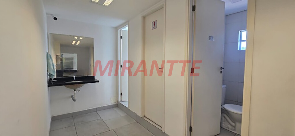 Comercial de 700m² com 19 quartos em Vila Mazzei
