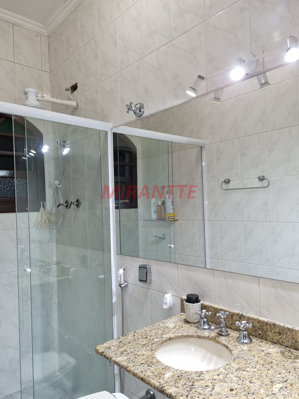 Casa terrea com 3 quartos em Vila Maria