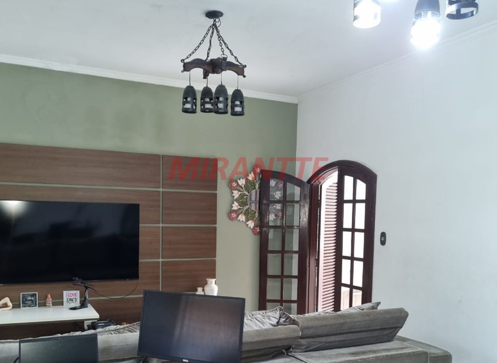 Casa terrea com 3 quartos em Vila Maria