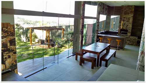 Sobrado de 680m² com 6 quartos em Jardim Ibiratiba