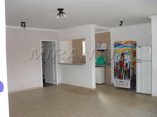 Sobrado de 700m² com 4 quartos em Serra Da Cantareira