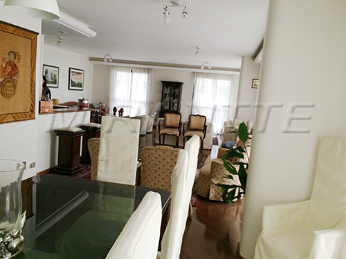 Apartamento de 240m² com 4 quartos em Santana