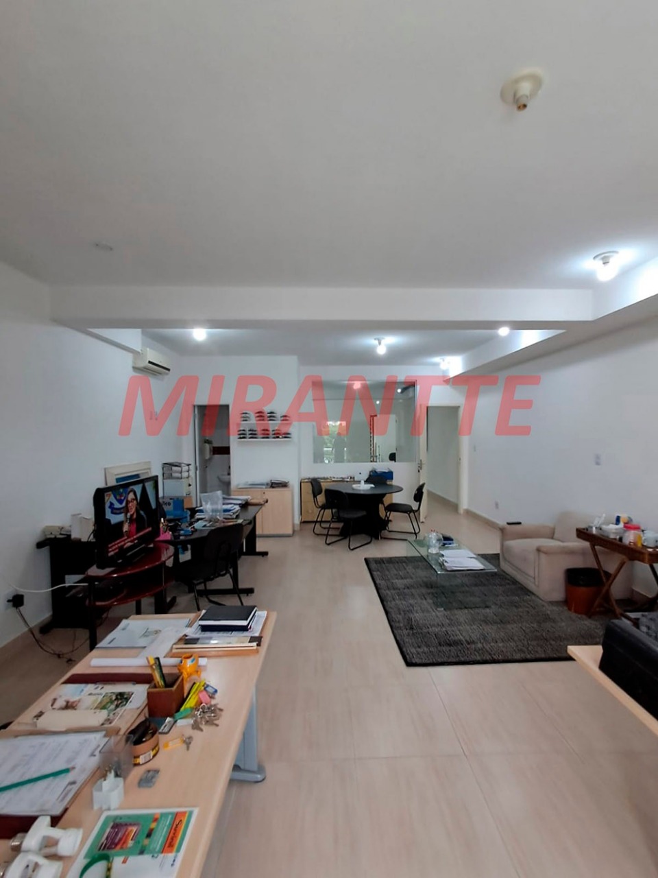 Comercial de 412m² em Água Fria