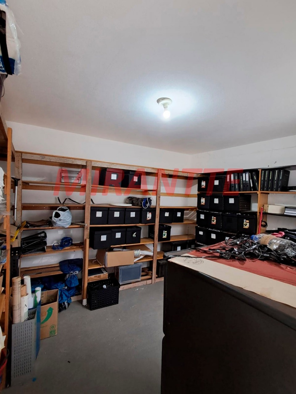 Comercial de 412m² em Água Fria