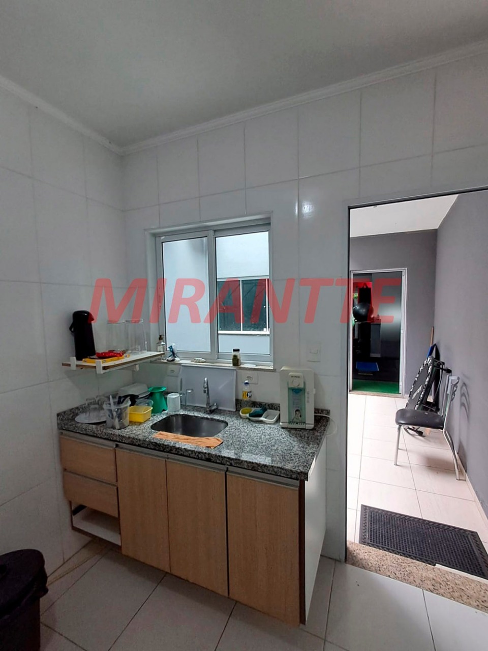 Comercial de 412m² em Água Fria