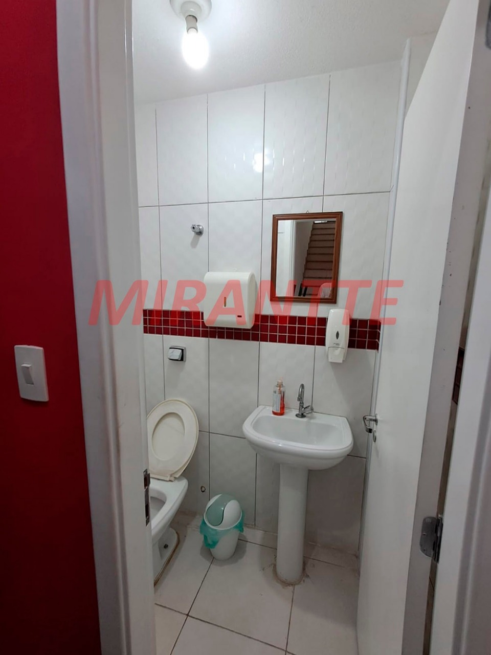 Comercial de 412m² em Água Fria