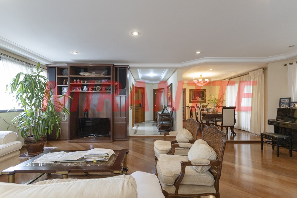 Apartamento de 360m² com 4 quartos em Jardim São Bento