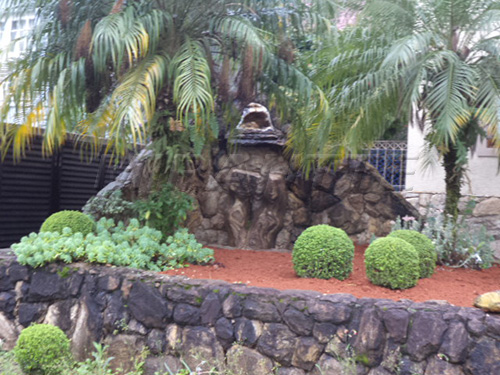 Cond. fechado com 4 quartos em Jardim Itatinga