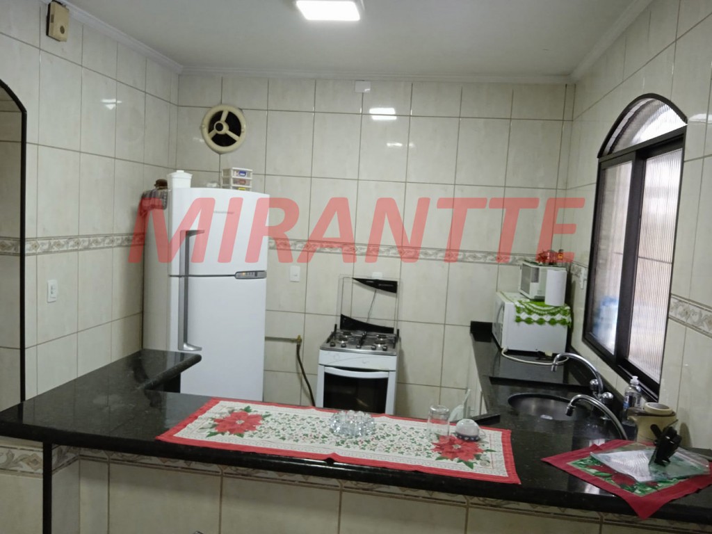 Sobrado de 344m² com 3 quartos em Vila Nivi