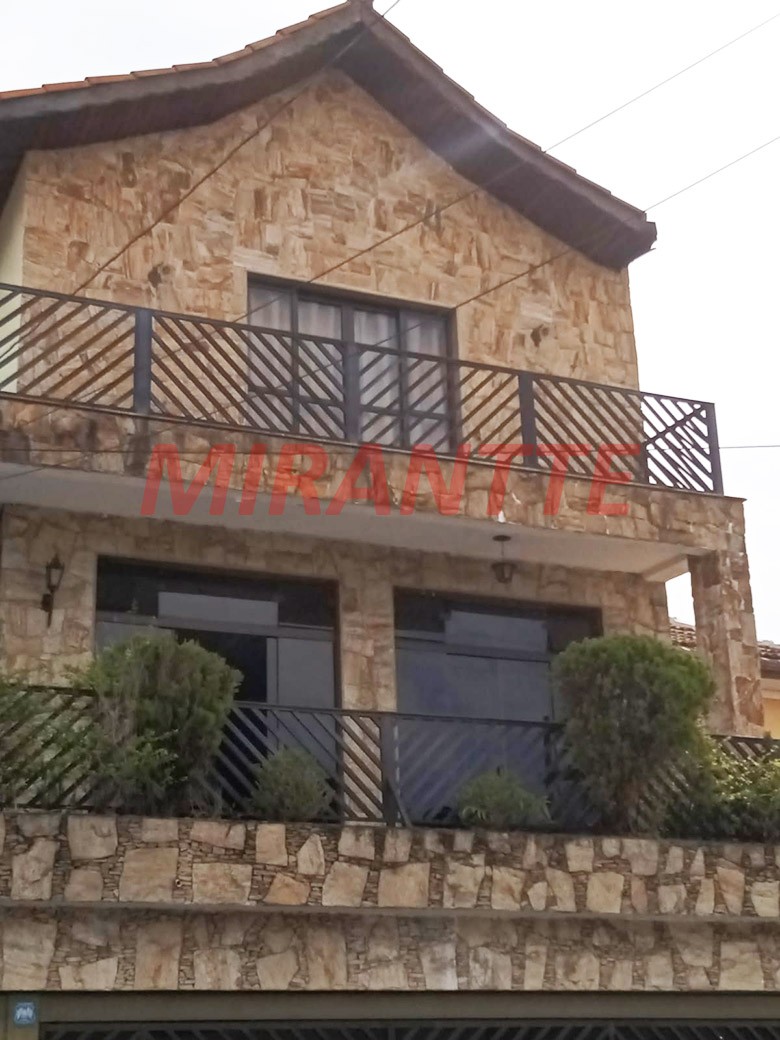 Sobrado de 344m² com 3 quartos em Vila Nivi