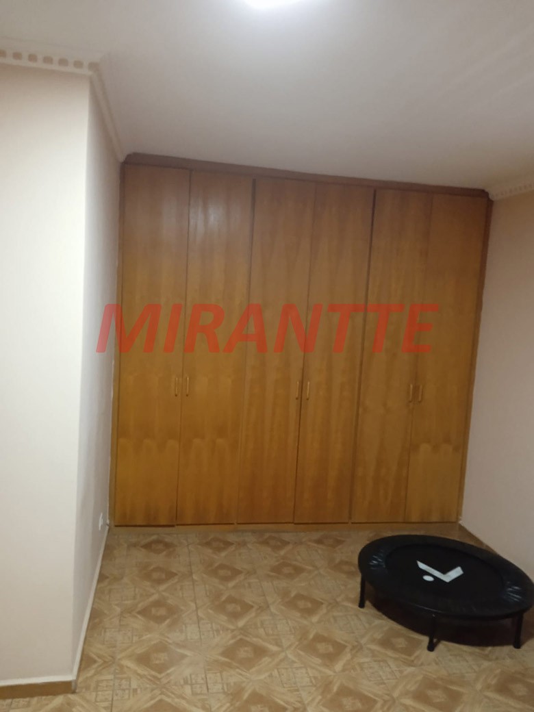 Sobrado de 344m² com 3 quartos em Vila Nivi