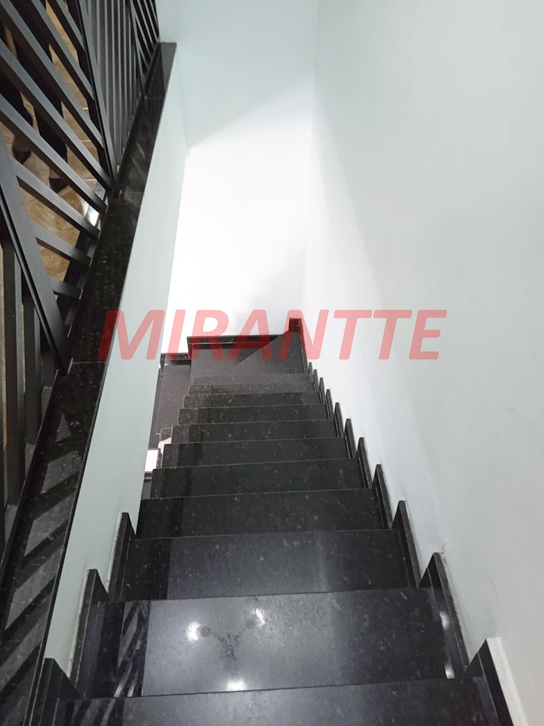 Sobrado de 344m² com 3 quartos em Vila Nivi