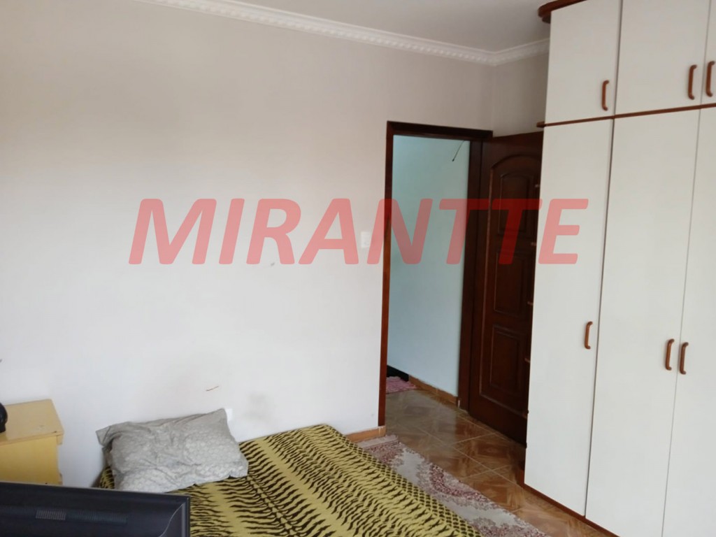 Sobrado de 344m² com 3 quartos em Vila Nivi