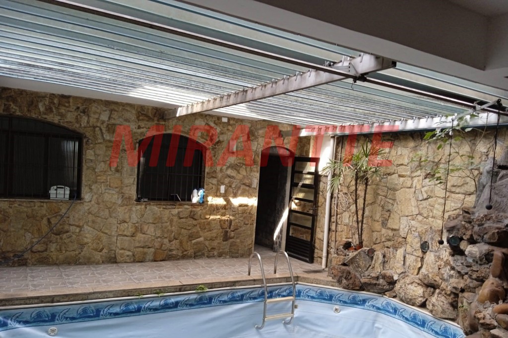 Sobrado de 344m² com 3 quartos em Vila Nivi