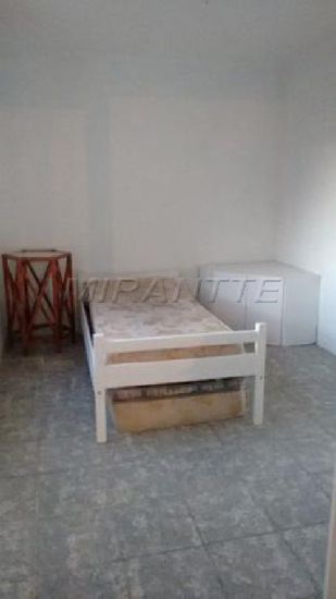 Casa terrea com 3 quartos em Vila Nova Parada