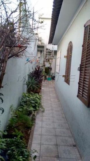 Casa terrea com 3 quartos em Vila Nova Parada