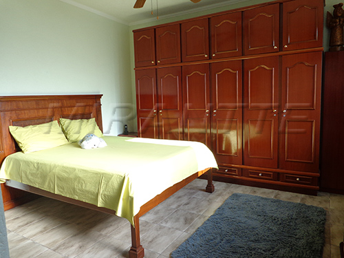 Casa terrea de 450m² com 5 quartos em Vila Isolina Mazzei