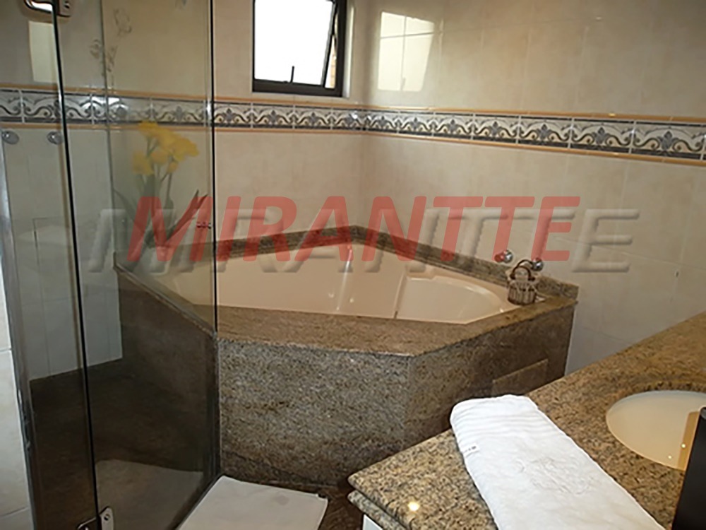 Apartamento de 231m² com 4 quartos em Santana