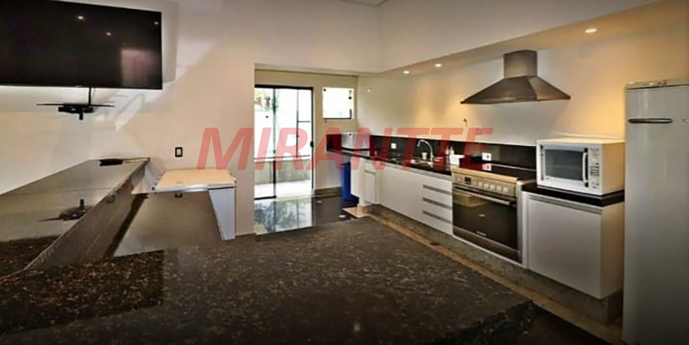 Apartamento de 231m² com 4 quartos em Santana