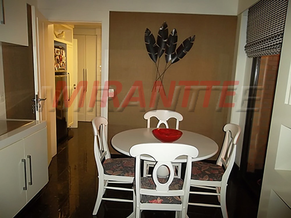 Apartamento de 231m² com 4 quartos em Santana