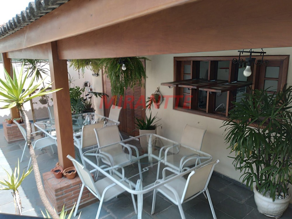 Sobrado de 342m² com 4 quartos em Jardim França