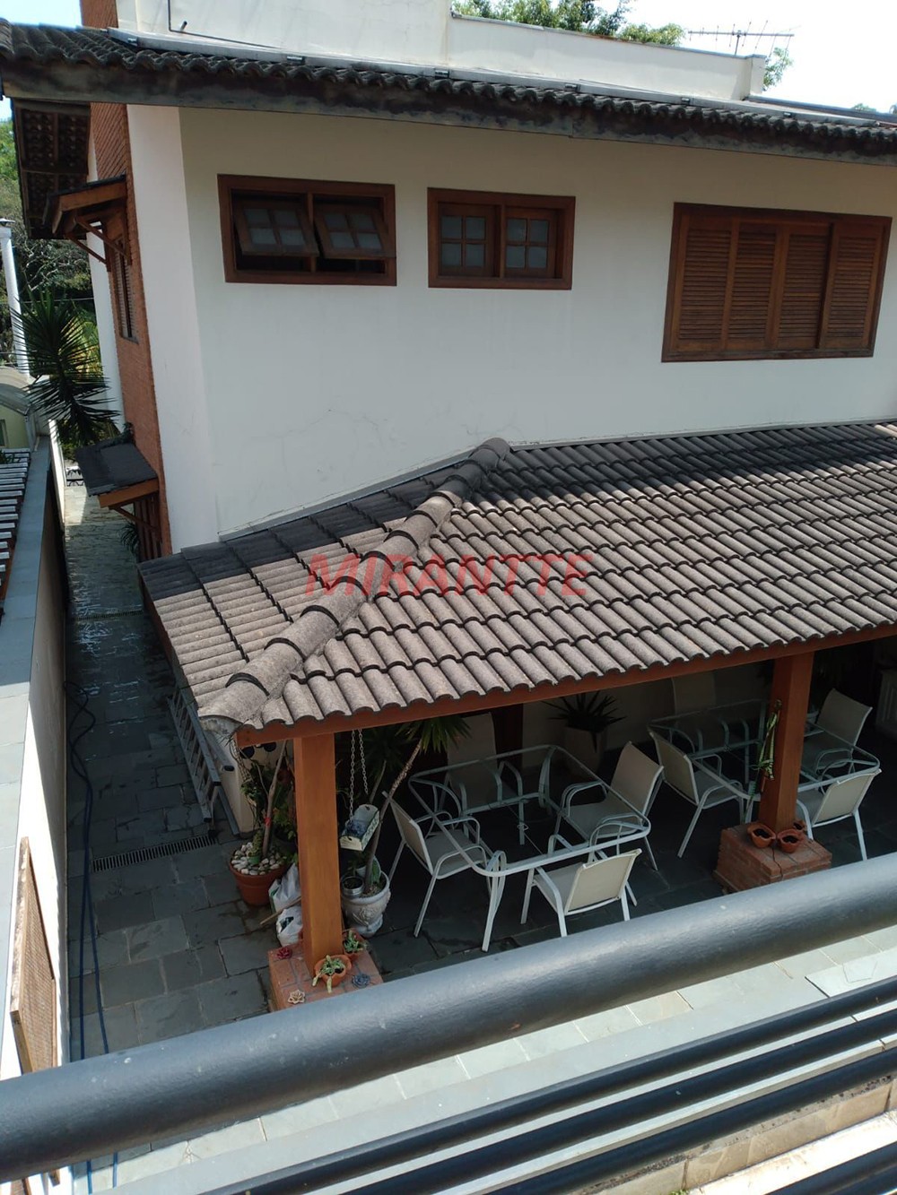 Sobrado de 342m² com 4 quartos em Jardim França