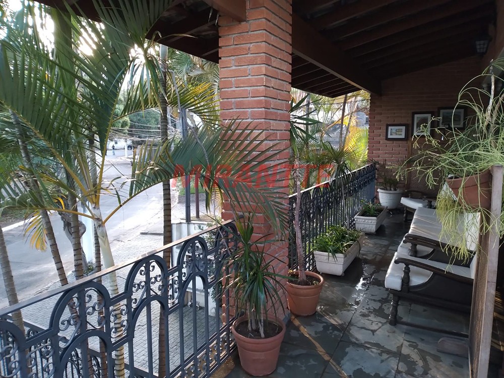 Sobrado de 342m² com 4 quartos em Jardim França