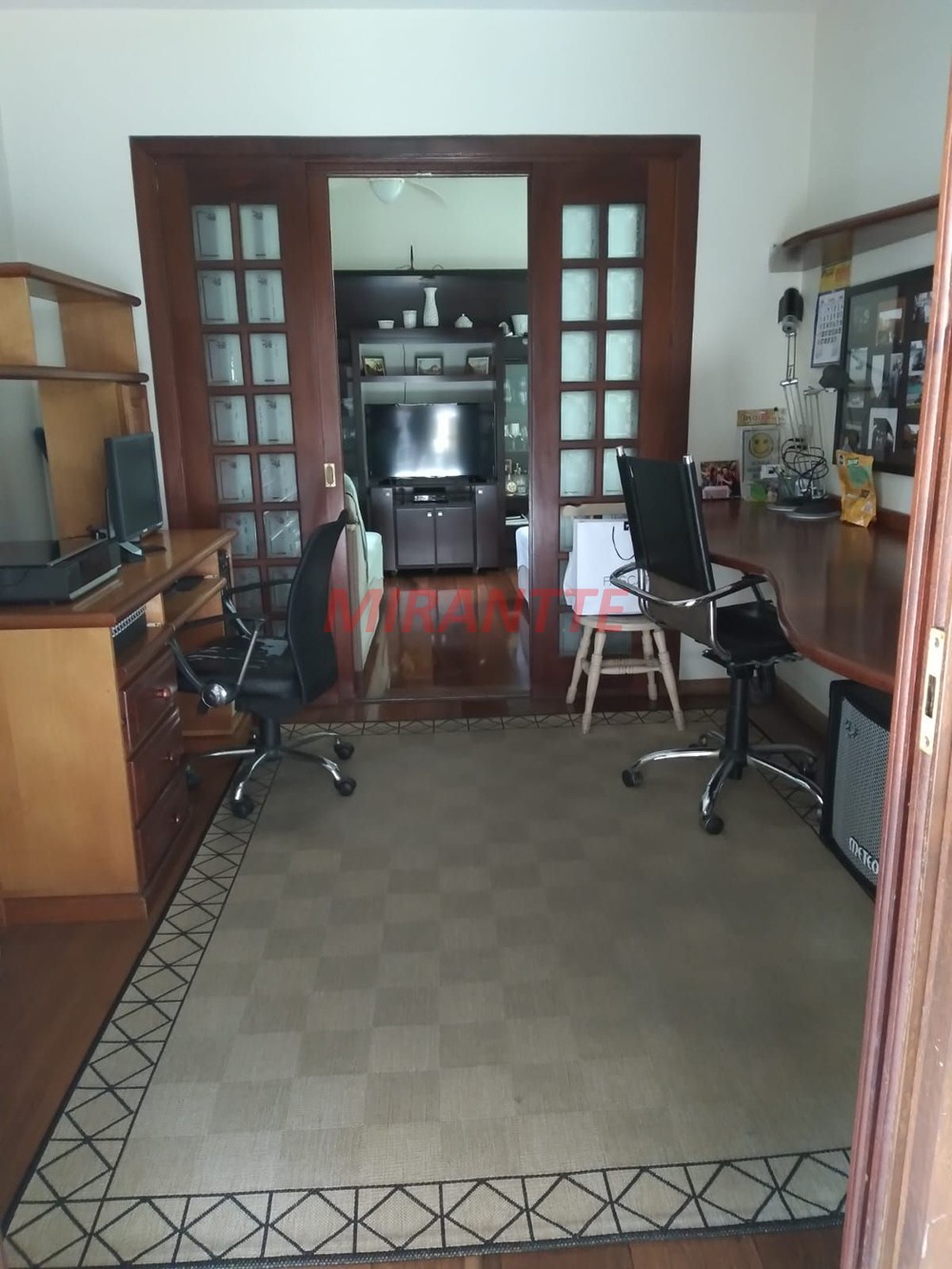 Sobrado de 342m² com 4 quartos em Jardim França