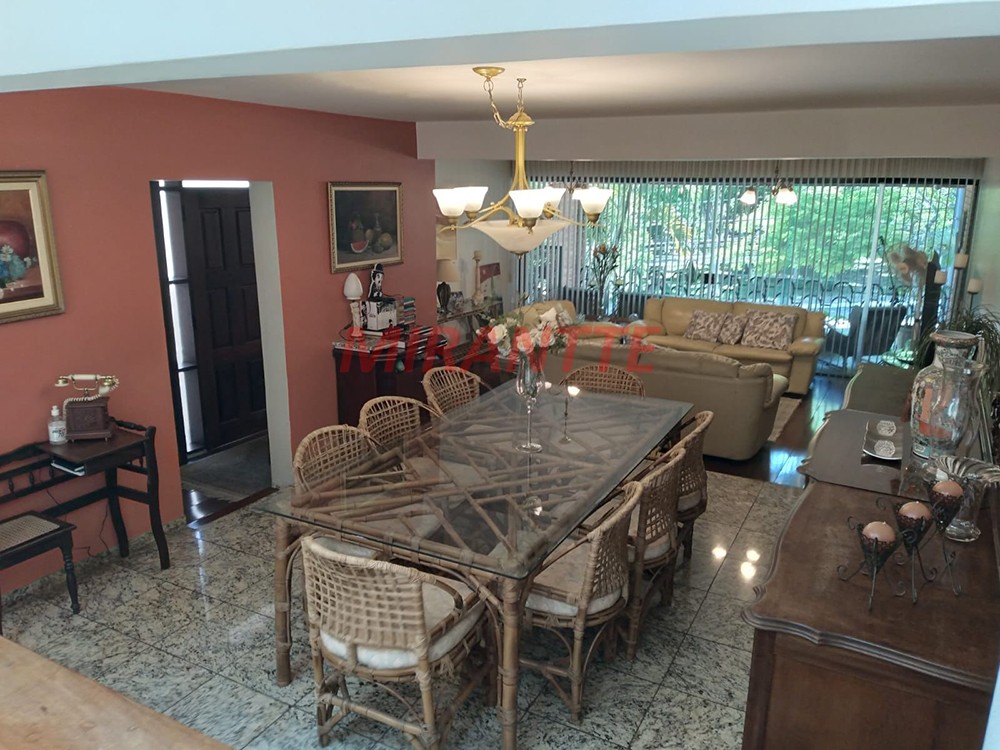 Sobrado de 342m² com 4 quartos em Jardim França