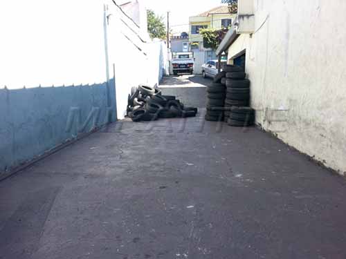 Terreno de 400m² em Vila Nivi