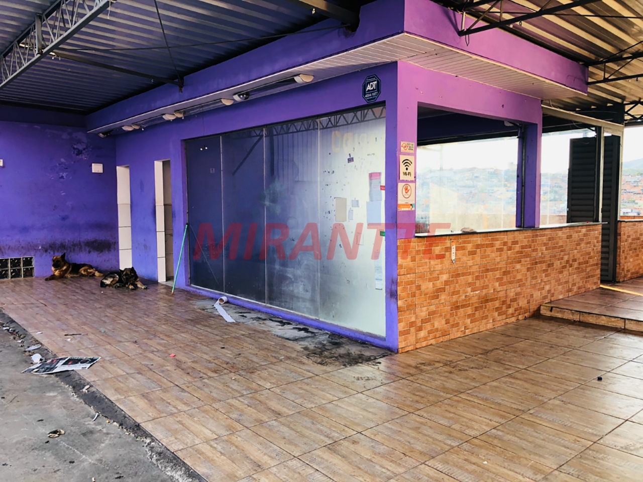 Comercial de 750m² em Jardim Peri