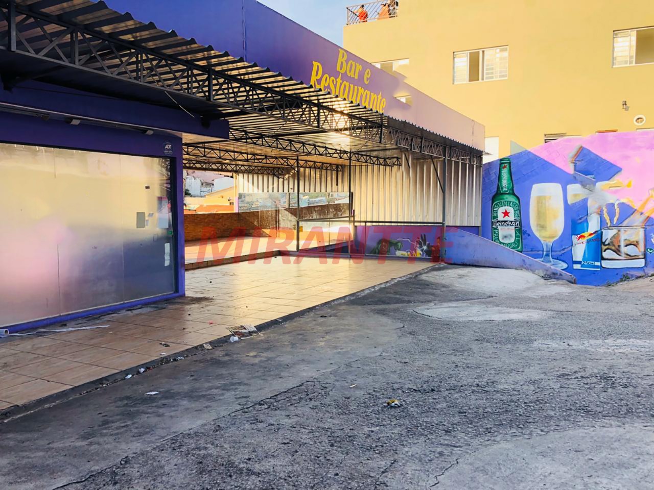 Comercial de 750m² em Jardim Peri